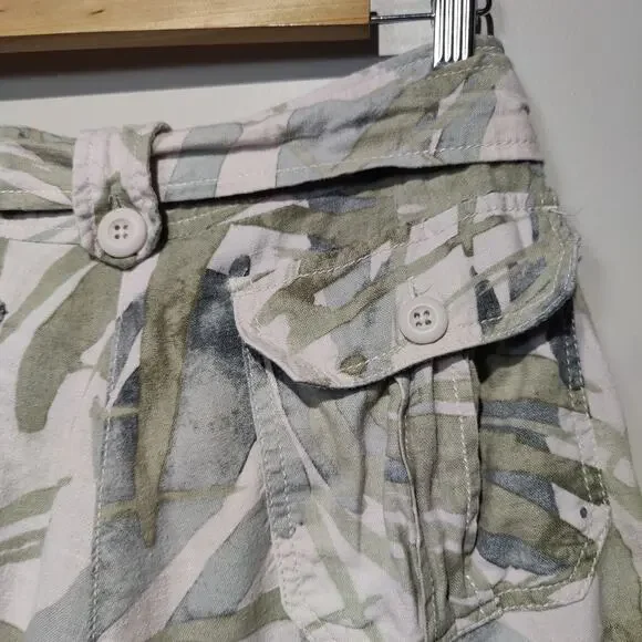 Anthropologie Ett Twa Women's Sz 8 Tropical Linen Blend Shorts Roll Tab - Picture 5 of 6